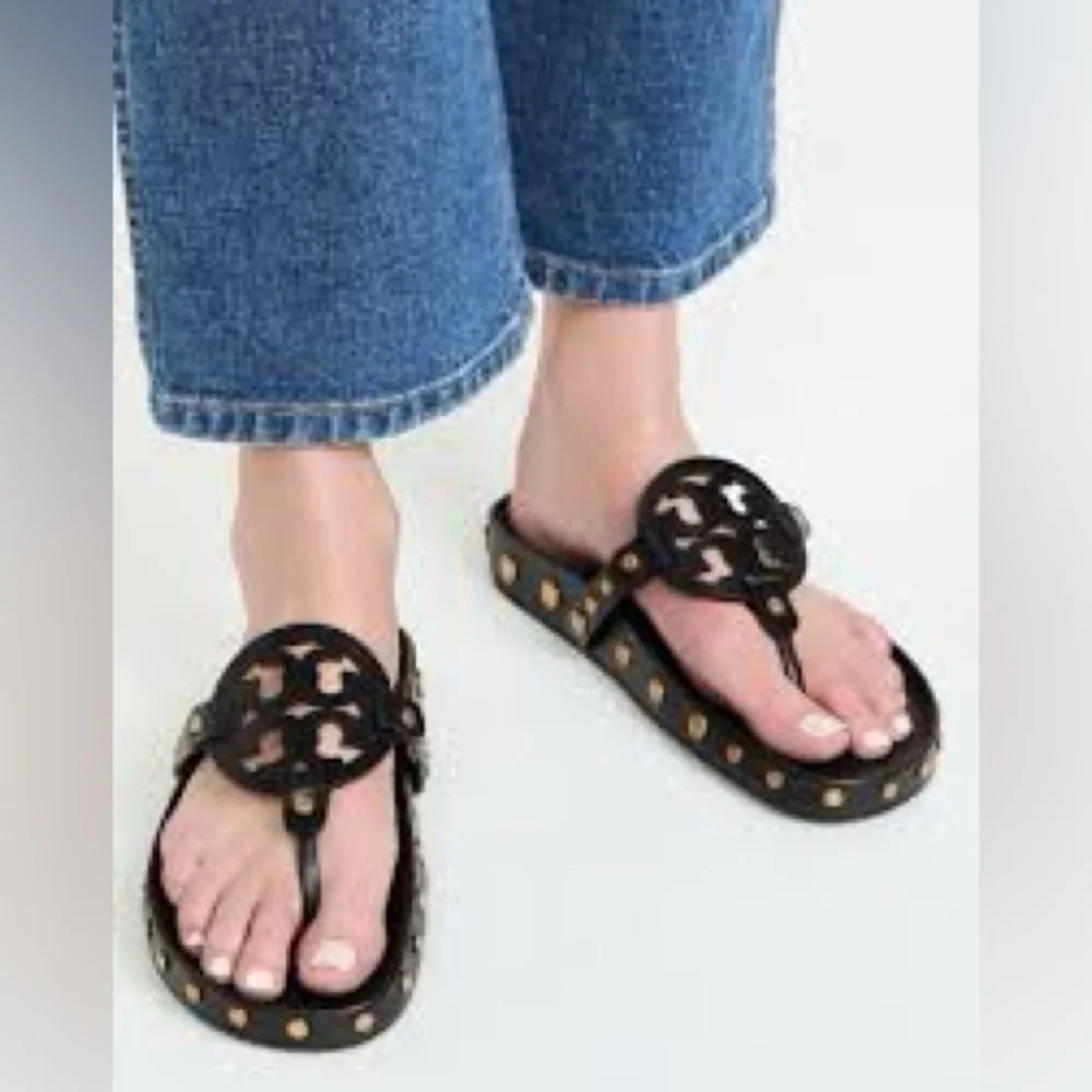 🔥🔥NWT Authentic Tory Burch Miller Cloud  Gold Coin Thong Sandals Black  11 M